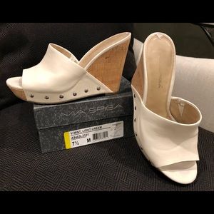 7.5 Via Spiga Wedge Sandals